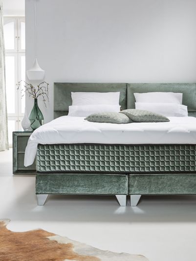 Bett Lounge von Serta